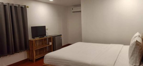 Hotels in Tak